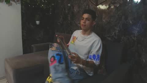 Snapshot of cameron_lux4 chatting on 8, 4, 2026 CAMERON online show from 8, 4, 2026