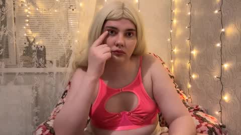 Snapshot of camgirl_xx chatting on 23, 1, 2025 Marta online show from 23, 1, 2025