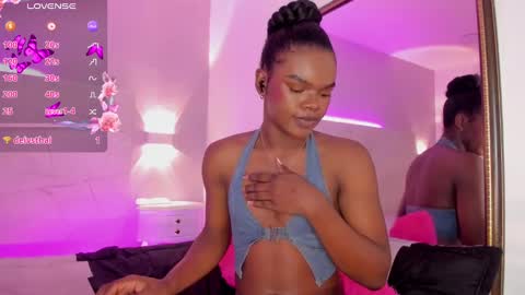 camiestrada online show from 10, 2, 2025