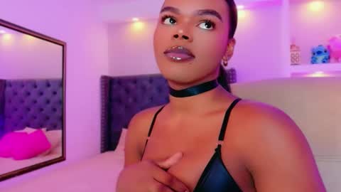 camiestrada online show from 29, 9, 2025