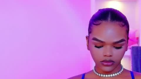 camiestrada online show from 20, 11, 2025