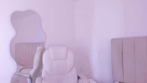 Snapshot of camila_adams chatting on 6, 1, 2025 Cami online show from 6, 1, 2025