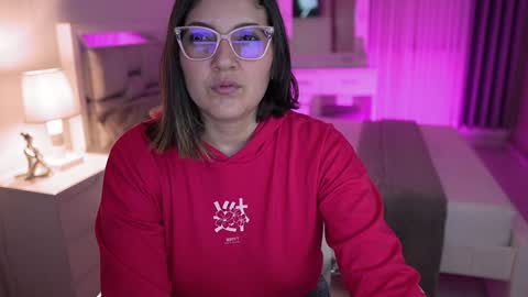 Camila buitrago online show from 11, 12, 2024