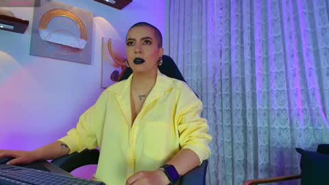 Snapshot of camilaachain chatting on 22, 9, 2025 online show from 22, 9, 2025