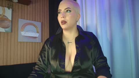 Snapshot of camilaachain chatting on 16, 12, 2025 online show from 16, 12, 2025