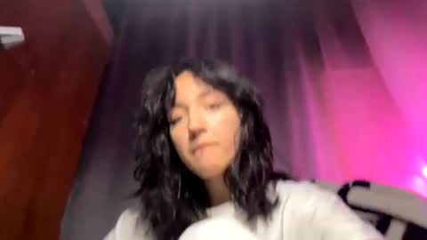 Reily online show from 1, 12, 2025