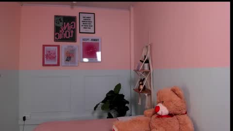 Camila  online show from 10, 11, 2025