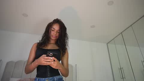 Snapshot of camilitasu chatting on 5, 12, 2025 Brit online show from 5, 12, 2025