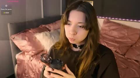 Camilla online show from 25, 4, 2026