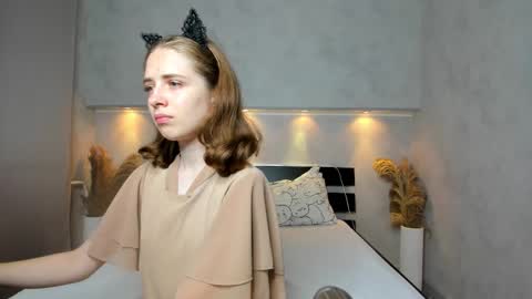 Camilla online show from 12, 9, 2025