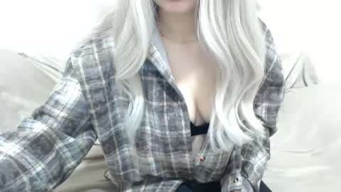 CamilleBunny online show from 4, 2, 2026