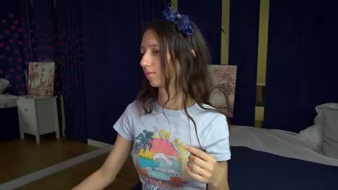 camillewhite online show from 27, 3, 2026