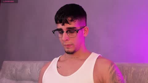 Snapshot of camilo_ospina_ chatting on 8, 1, 2025 INDEPENDENT MODEL online show from 8, 1, 2025