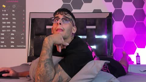 Snapshot of camilo_ospina_ chatting on 8, 2, 2025 INDEPENDENT MODEL online show from 8, 2, 2025