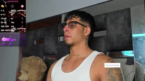 Snapshot of camilo_ospina_ chatting on 10, 9, 2025 INDEPENDENT MODEL online show from 10, 9, 2025
