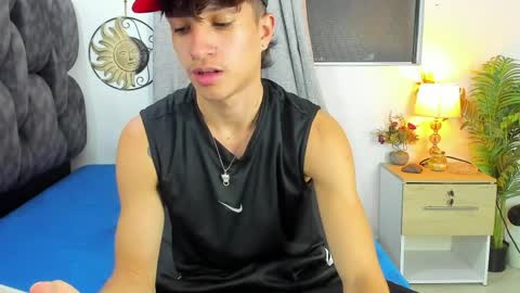 Snapshot of camilobass_ chatting on 11, 4, 2026 Camilo Bass online show from 11, 4, 2026
