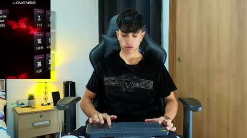 Snapshot of camilobass_ chatting on 19, 5, 2026 Camilo Bass online show from 19, 5, 2026