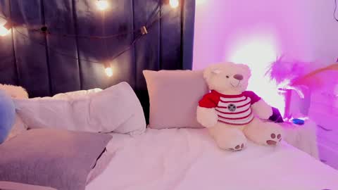 Snapshot of camilodoumit chatting on 30, 1, 2025 CamiloDoumit online show from 30, 1, 2025