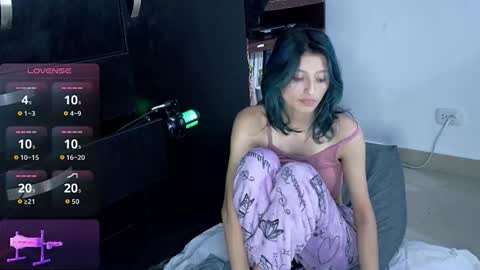 Snapshot of camilonrilli chatting on 18, 11, 2025 Cami online show from 18, 11, 2025