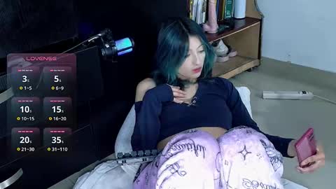 Snapshot of camilonrilli chatting on 25, 11, 2025 Cami online show from 25, 11, 2025