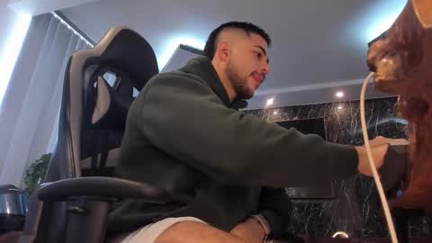 Camilo Watson online show from 25, 10, 2025