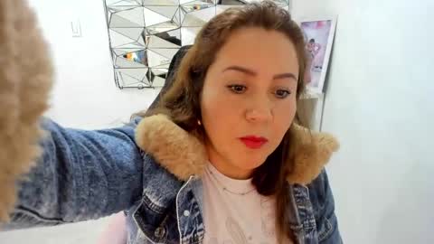 camixxx_m online show from 12, 4, 2026
