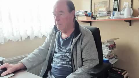 Cammee online show from 16, 2, 2025