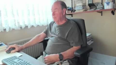 Cammee online show from 2, 12, 2025