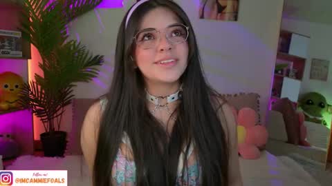 Snapshot of cammiefoalss chatting on 9, 9, 2025 Lets reach 200 thumbs up online show from 9, 9, 2025