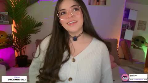 Snapshot of cammiefoalss chatting on 24, 9, 2025 Lets reach 200 thumbs up online show from 24, 9, 2025