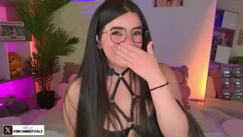 Snapshot of cammiefoalss chatting on 8, 10, 2025 Lets reach 200 thumbs up online show from 8, 10, 2025