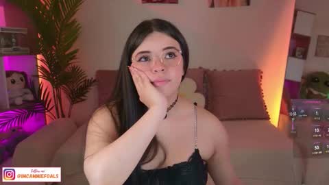 Snapshot of cammiefoalss chatting on 18, 10, 2025 Lets reach 200 thumbs up online show from 18, 10, 2025