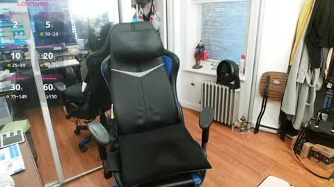 cammy_ho online show from 8, 4, 2026