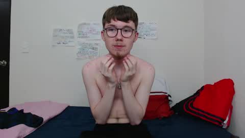 Snapshot of cammykev chatting on 14, 9, 2025 online show from 14, 9, 2025