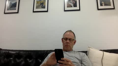 Snapshot of camperjay chatting on 16, 11, 2025 james online show from 16, 11, 2025