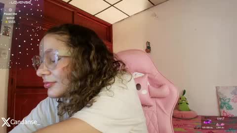 Snapshot of candase_ chatting on 15, 5, 2026 Candase online show from 15, 5, 2026