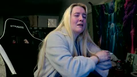 Candi online show from 9, 5, 2026