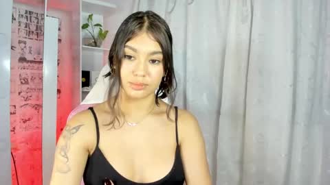 Snapshot of candy_hes chatting on 23, 12, 2024 Nickol online show from 23, 12, 2024