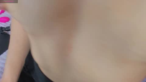 Snapshot of candy_hott7 chatting on 23, 11, 2025 Candy hot online show from 23, 11, 2025