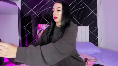 Leila  online show from 19, 9, 2025