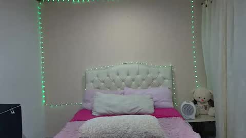 CANDYCARSON online show from 19, 4, 2026