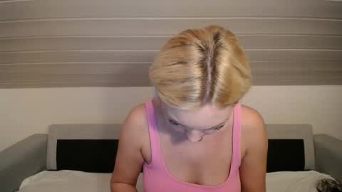 candycathc online show from 14, 12, 2025