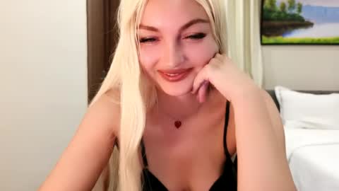 Snapshot of candycathc chatting on 23, 6, 2026 candycathc online show from 23, 6, 2026