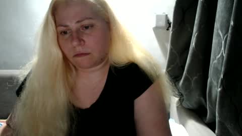 Laura online show from 11, 3, 2025