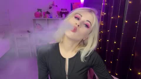 Snapshot of candyhannah chatting on 15, 10, 2025 You can call me HH online show from 15, 10, 2025