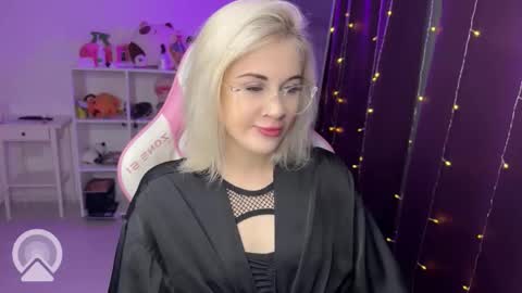 Snapshot of candyhannah chatting on 21, 10, 2025 You can call me HH online show from 21, 10, 2025