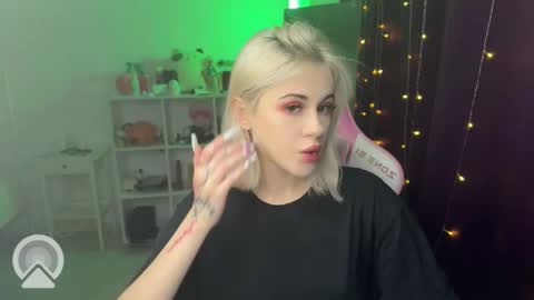 Snapshot of candyhannah chatting on 22, 10, 2025 You can call me HH online show from 22, 10, 2025