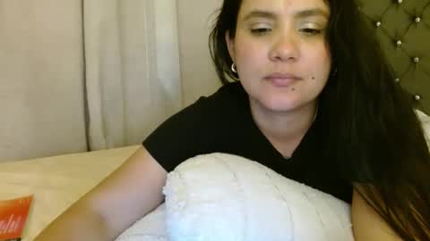 Snapshot of candyhot4 chatting on 18, 1, 2025 candy online show from 18, 1, 2025