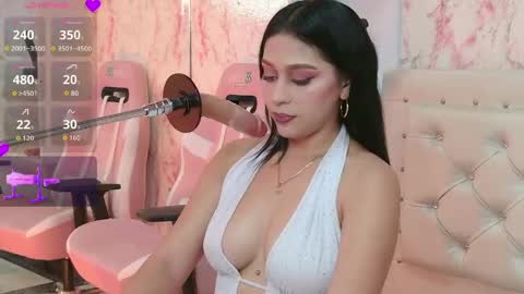 Scarlet  online show from 17, 5, 2026