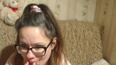 say meow and send tip  online show from 13, 1, 2025
